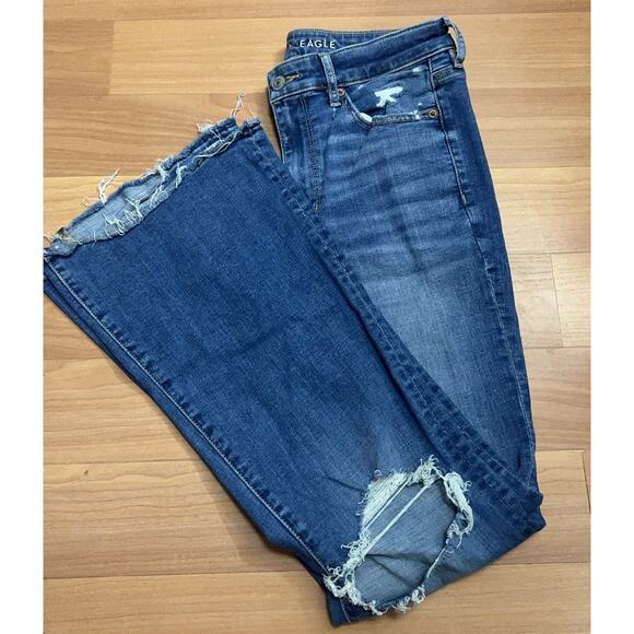 American Eagle Womens Jeans Size 6 Medium Wash Super High Rise Flare Ripped - Picture 6 of 13